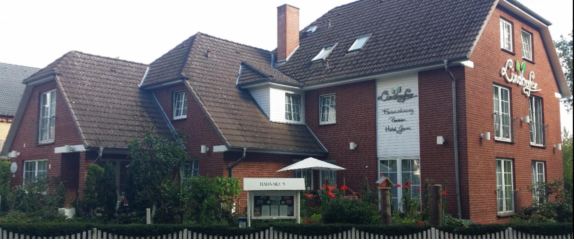 30070 Biker Hotel Lindhofer in der Lüneburger Heide.jpg