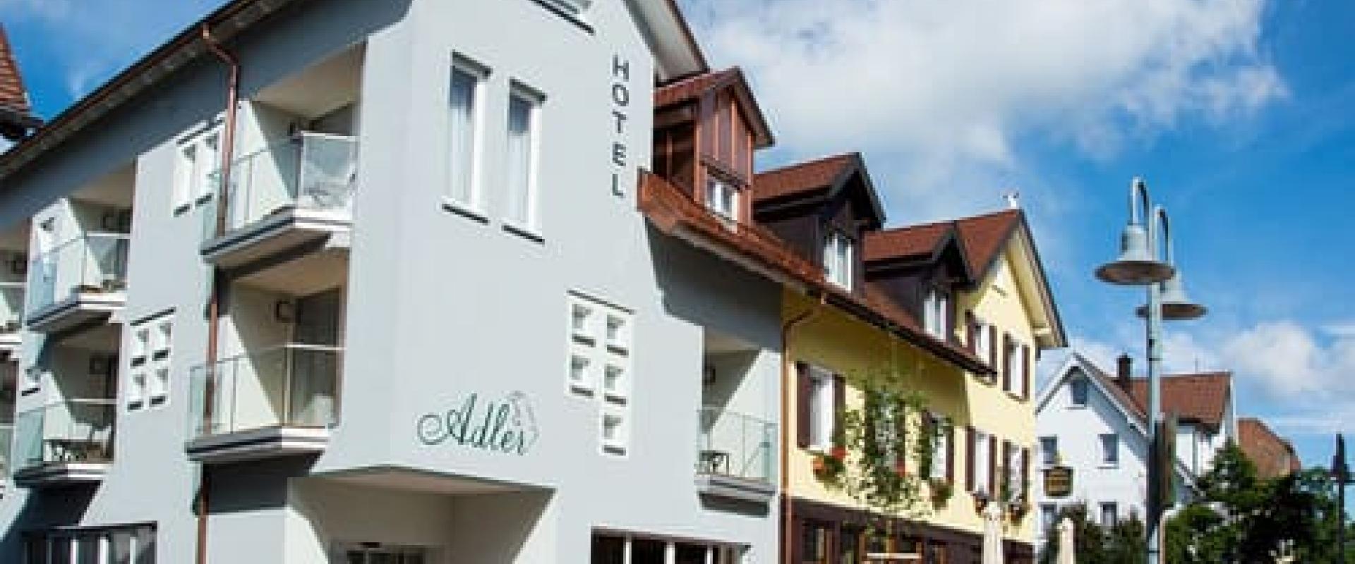 30131 Motorrad Hotel Adler im Schwarzwald.jpg