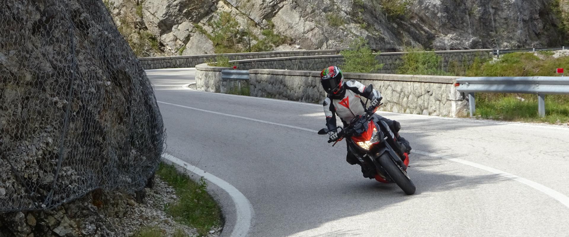 Motorradtour Kurvige Straße Pension Hassler Kärnten.JPG