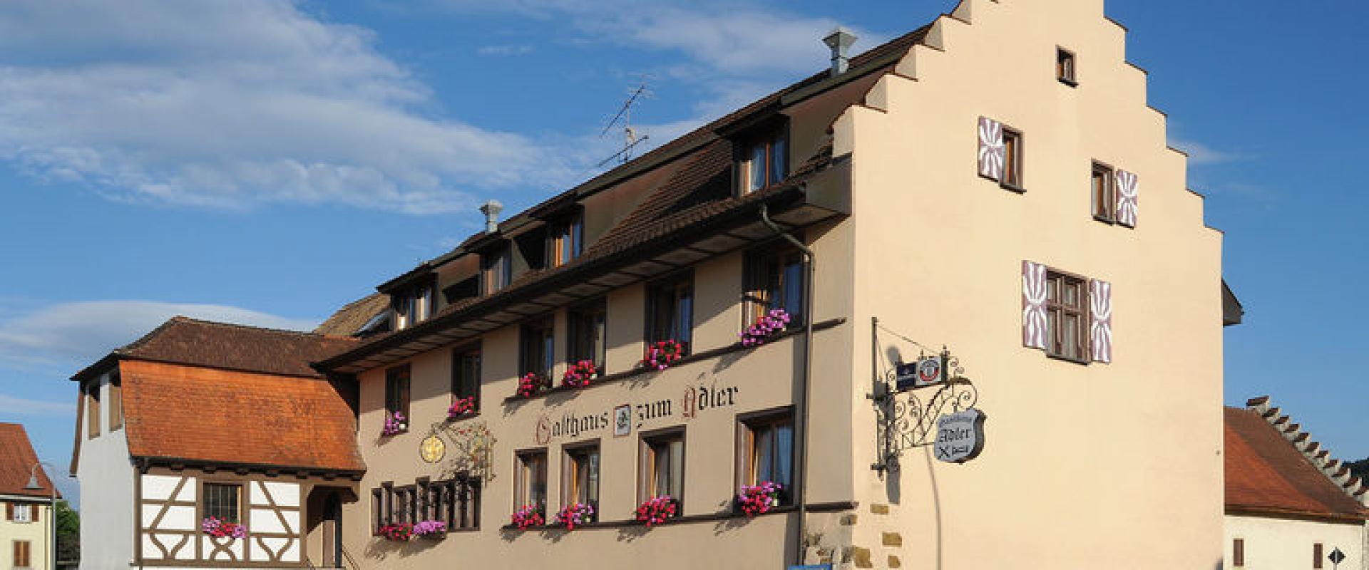 30707 Biker Hotel Der Adler Schwarzwald Ansicht.jpg