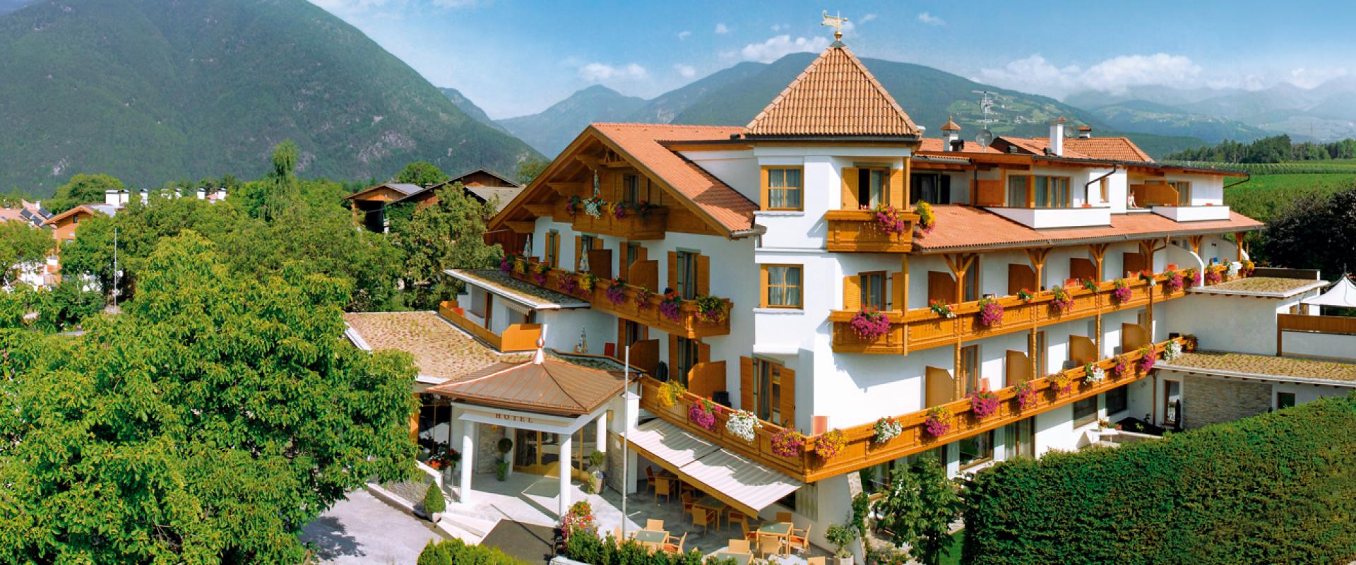 15824 Biker Hotel Hubertushof in Südtirol_Dolomiten.jpg
