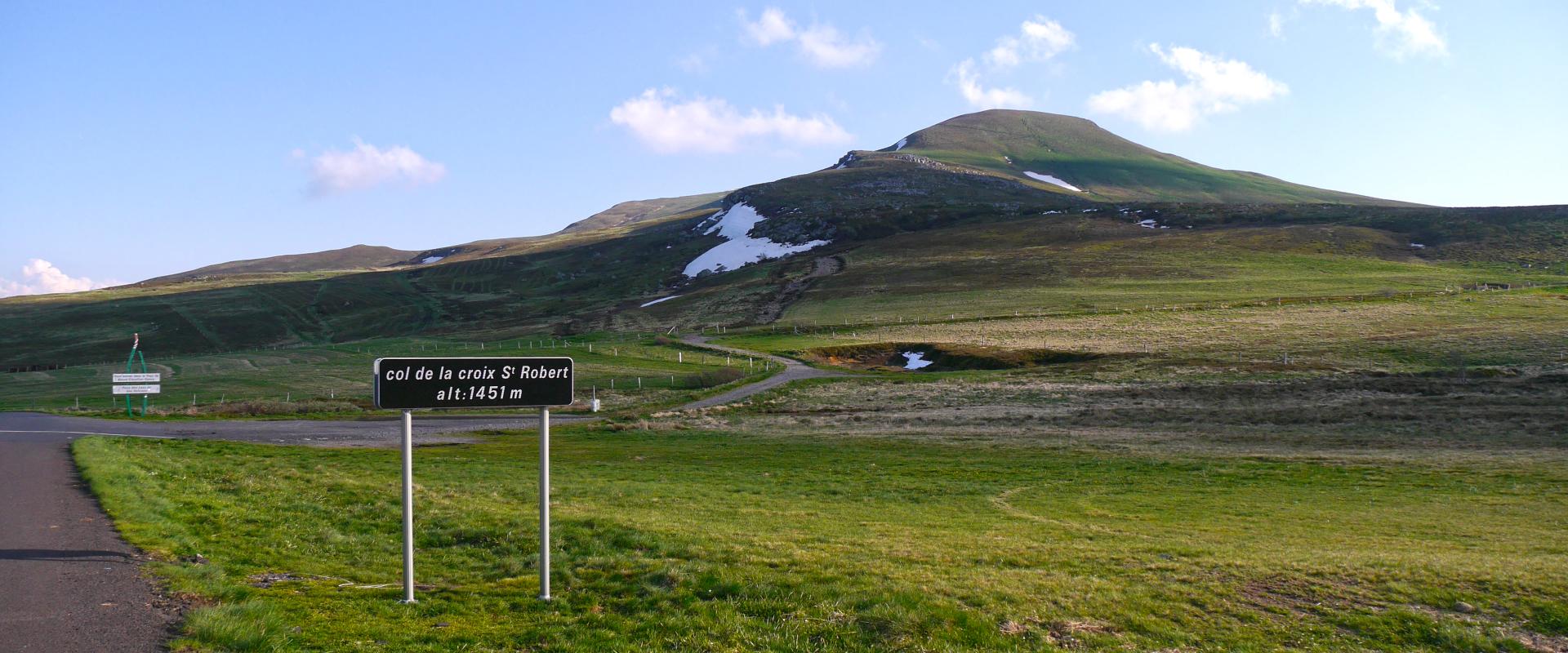 Croix St Robert, Col de la PS Auvergne F 5 2018 064.JPG