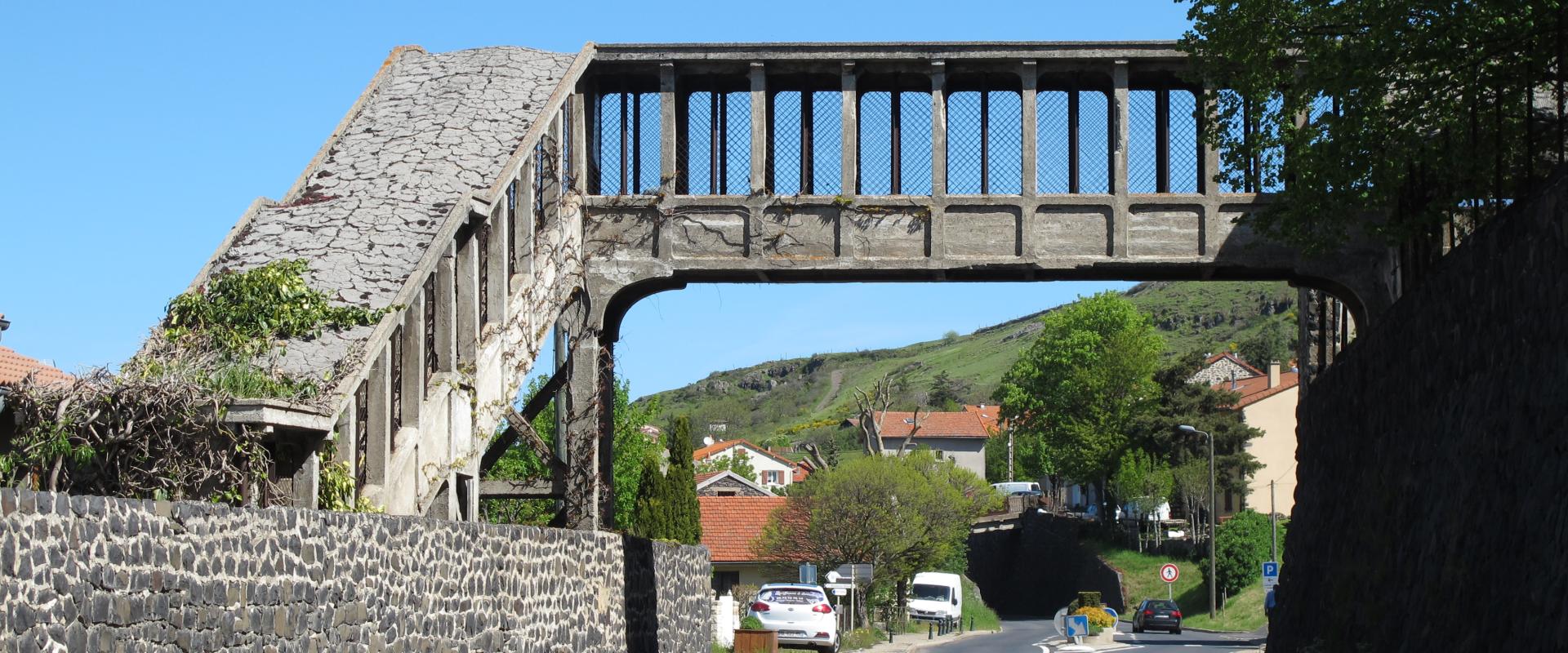 Peccata - Monastier-sur-Gazeille By KlausFoehl CC BY-SA 4.0 from Wikimedia Commons.jpg