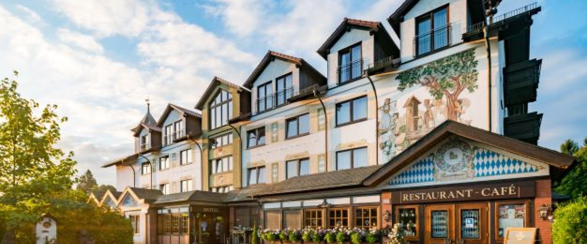 31000 Biker Hotel Brunnenhof Ansicht.jpeg