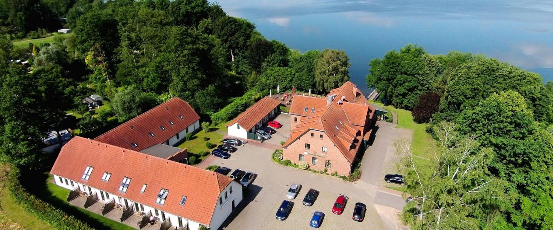 31124 Seehotel Heidehof Ansicht.jpg