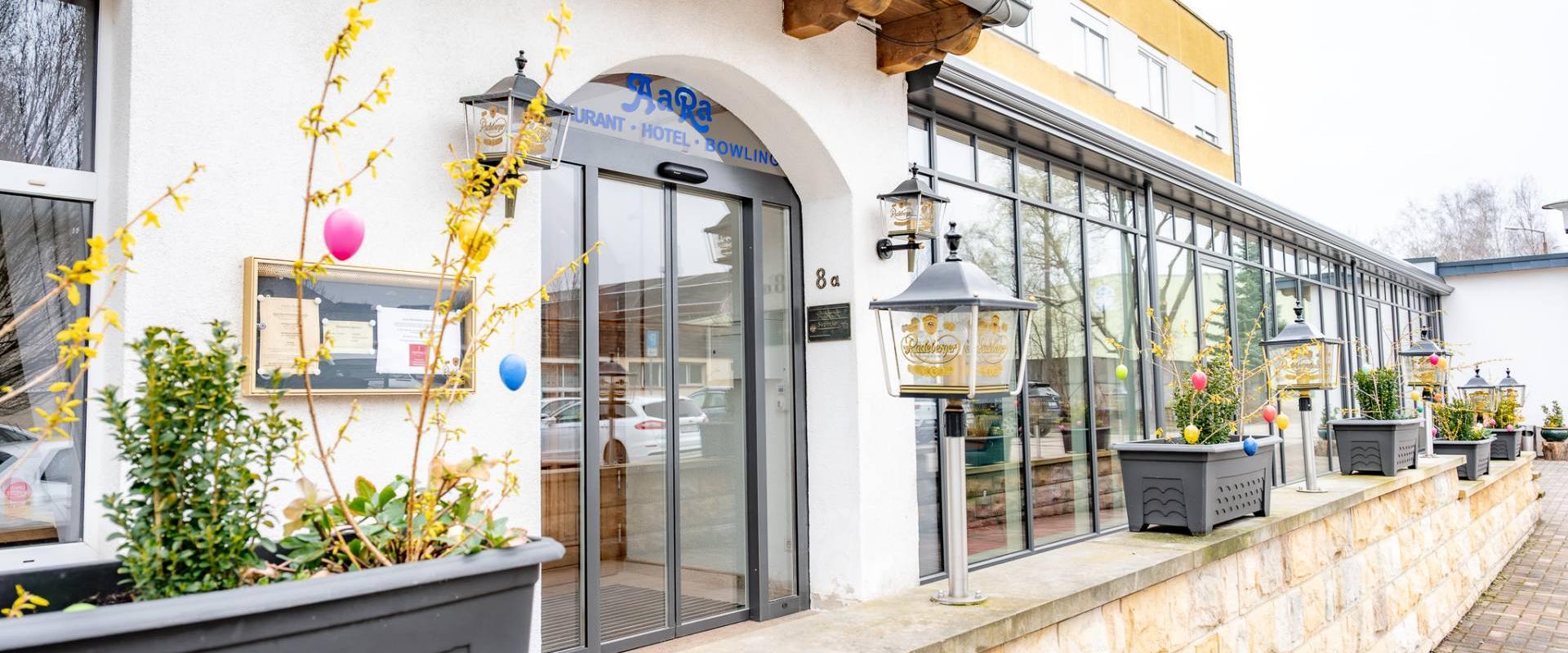 31047 Aara Hotel Ansicht.jpg