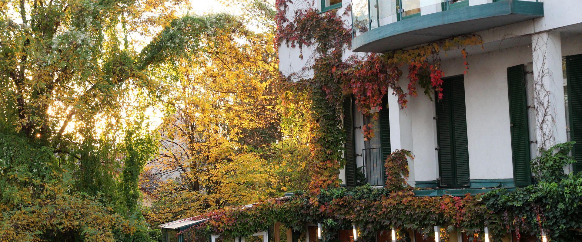 31152 Hotel Klaus Ansicht.jpg