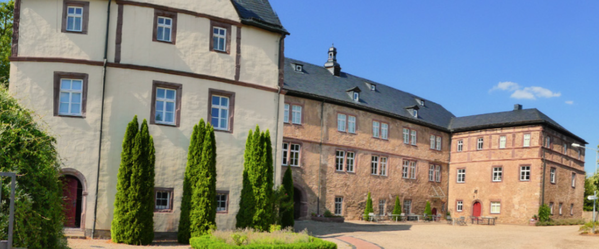 15923 Schloss Wallhausen Ansicht.jpg