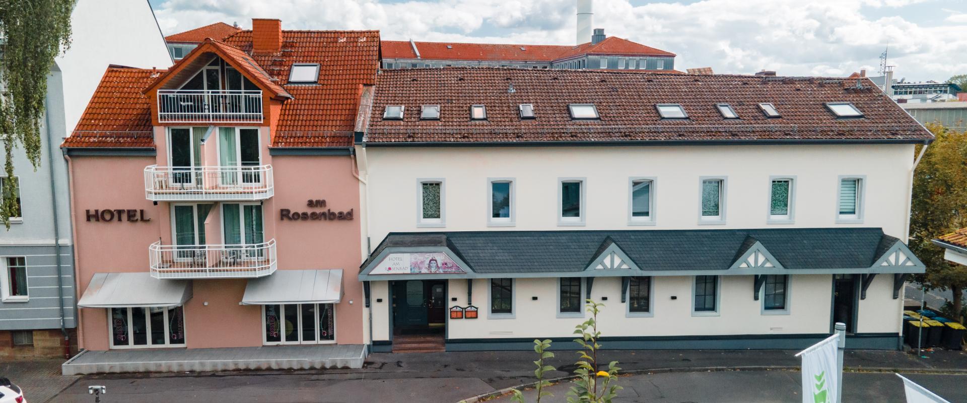 12958 Hotel Außenansicht.jpg