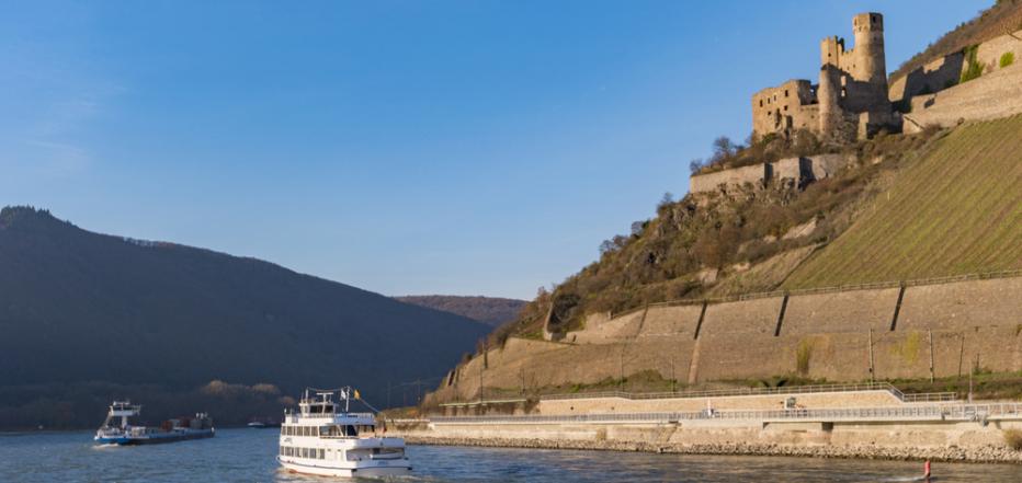 Bingen Rüdesheimer Fahrgastschiff