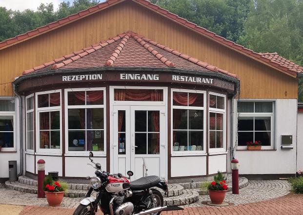 30676 Biker Hotel Humboldt Weserberglandbikerbetten.jpg