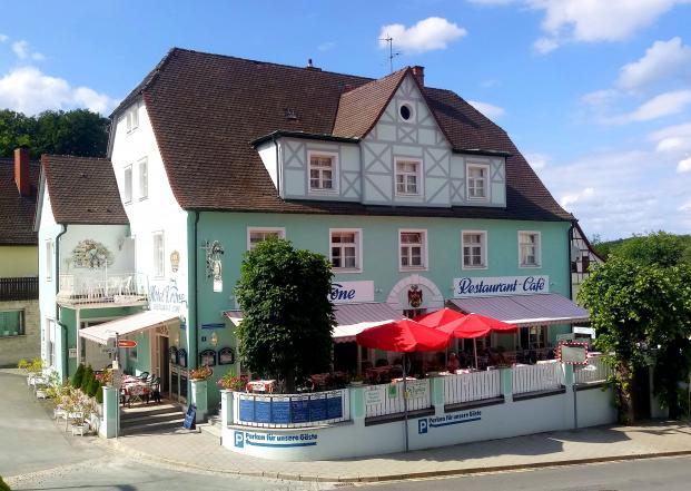 13610 Hotel Krone neu Ansicht.jpg