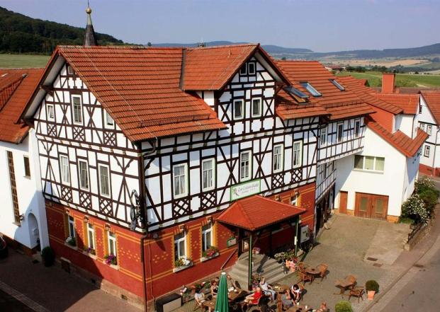 12917 Biker Hotel zur Grünen Kutte Rhön Ansicht.jpeg