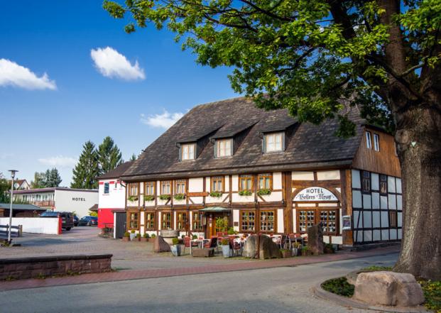 11132 Biker Hotel Hellers Krug im Weserbergland.jpg