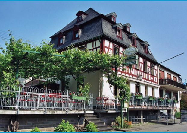 11664 Motorrad Hotel Zum Anker am romantischen Rhein.jpg