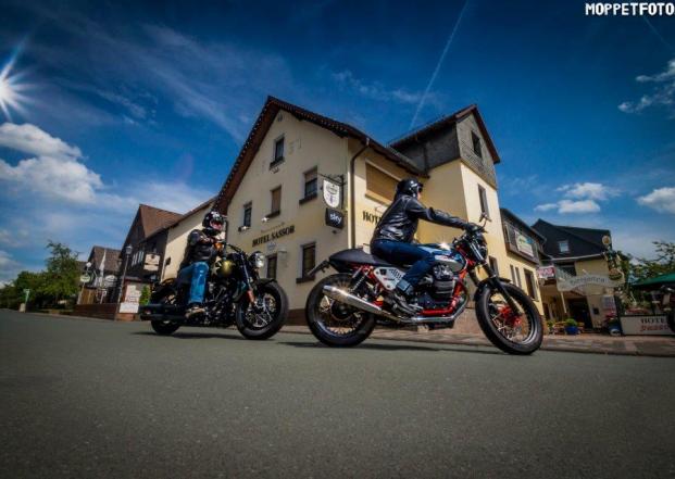 13484 Biker Hotel Sassor im Sauerland.jpg