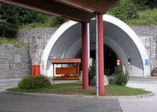 Loiblpass Tunneleingang