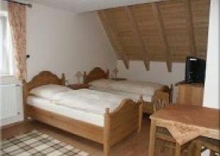 11279 Motorrad Hotel Zur Krone-Post im Odenwald 2.jpg