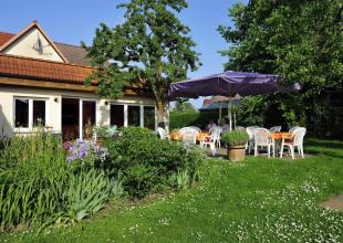 12260 Biker Hotel zum Rethberg in Mecklenburg-Vorpommern 2.jpg
