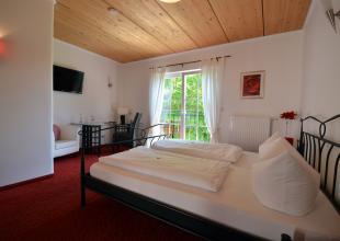 15025 Motorrad Hotel Landhaus in Oberbayern 3.jpg