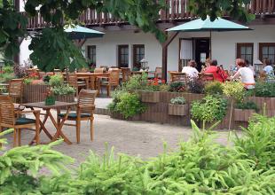 11288 Motorrad Hotel Kreuztanne im Erzgebirge 3.jpg