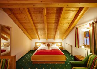 20933 Biker Hotel Brunnenhof im Bayerischen Wald 2.jpg