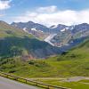 Kaunertaler Gletscherstrasse mit Blick auf eine Berglandschaft