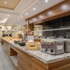 15624 H_SBT_Restaurant-Lounge_2.jpg
