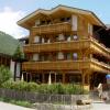 12318 Biker Hotel Grimsel in Wallis.jpg
