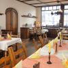 15924 Motorrad Hotel Beim Holzschnitzer in der Eifel 4.jpg