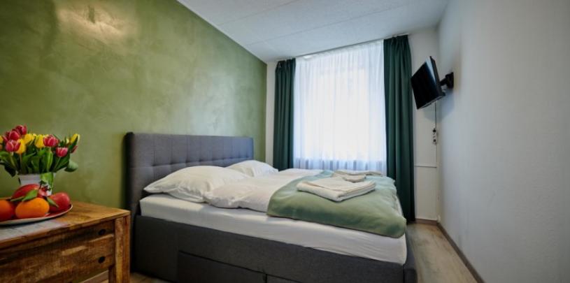30081 Biker Hotel Giamas im Bayerischen Wald.jpg