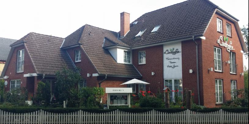 30070 Biker Hotel Lindhofer in der Lüneburger Heide.jpg