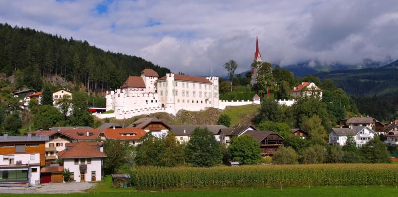 Ehrenburg Italien 
