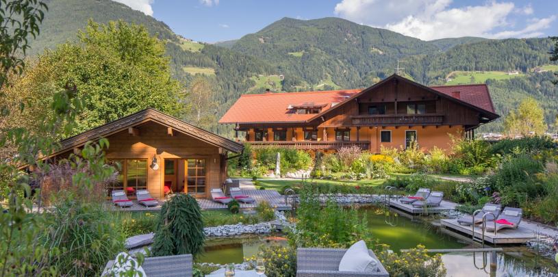 14936 Motorrad Hotel Burgfrieden in Südtirol/Dolomiten.jpg