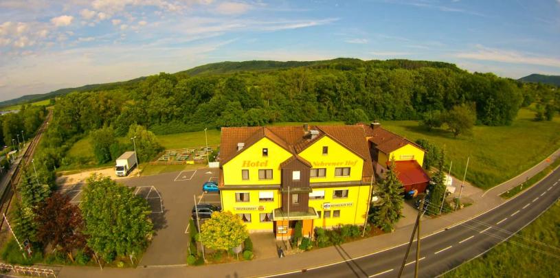 30661 eBike Hotel Nehrener Hof Luftbild Hotel und Restaurant Nehrener Hof 1.jpg