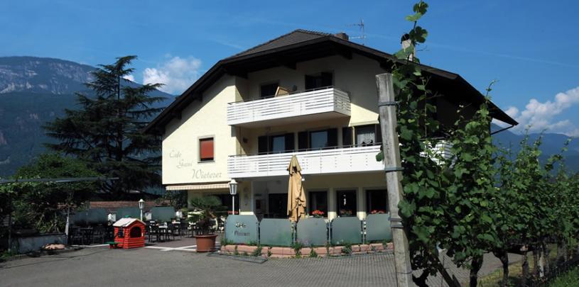9076 Bike Hotel Cafe_Garni_Wieterer_Terlan_Weinstrasse_Suedtirol.jpg