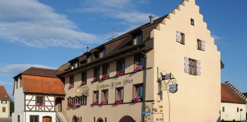 30707 Biker Hotel Der Adler Schwarzwald Ansicht.jpg