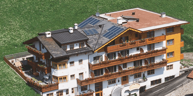 12939 Bike Hotel Bergfrieden Südtirol Ansicht.png