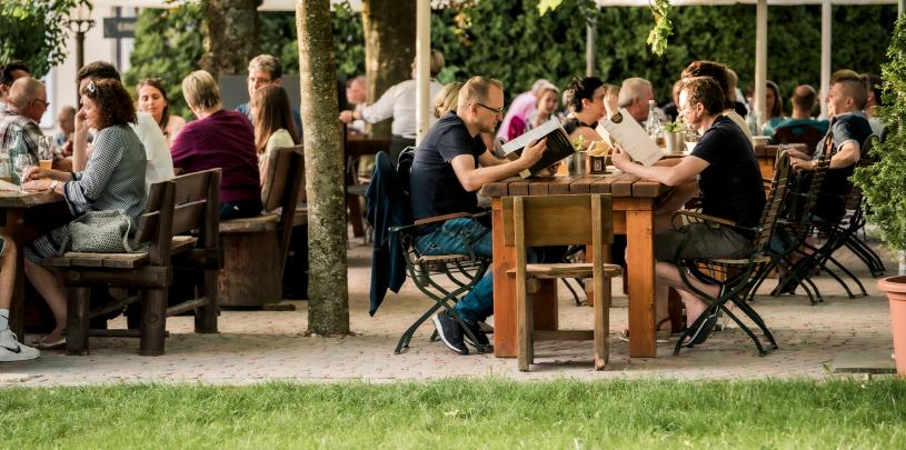 30767 Biker Hotel Widmann Biergarten.jpg