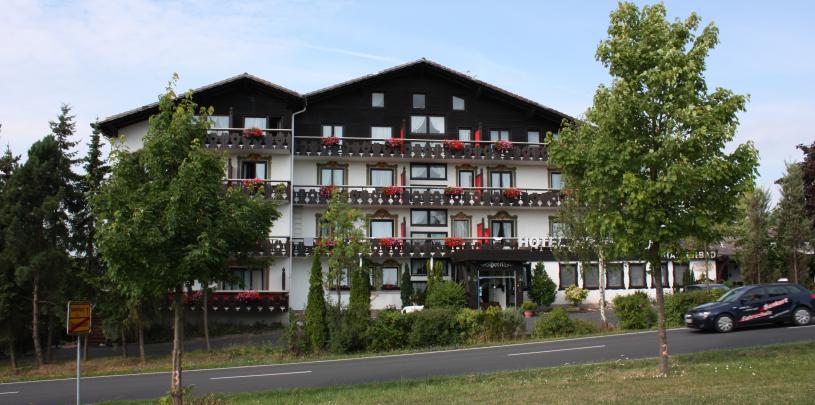 30829 Biker Hotel Rhön Hof Rhön Ansicht.jpeg