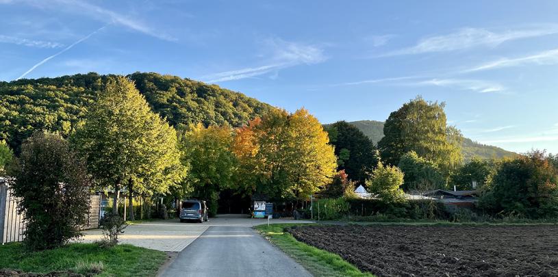 30962 EBA Campingplatz Auenland zufahrt-campingplatz.jpg