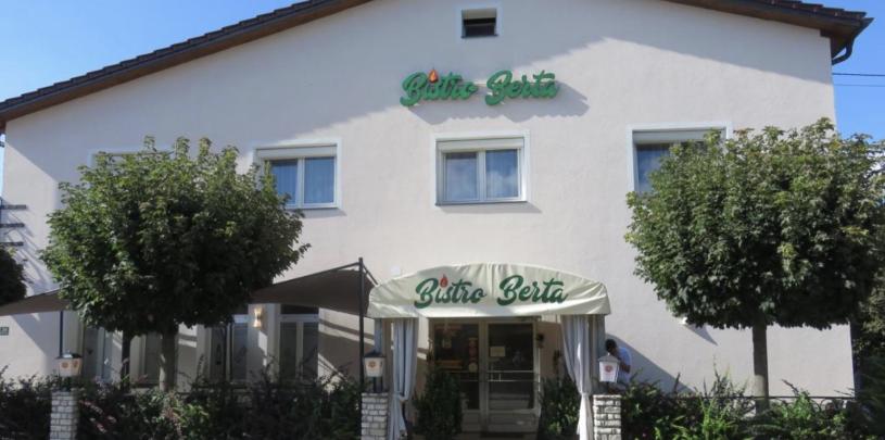 31095 EB Haus Berta.jpg