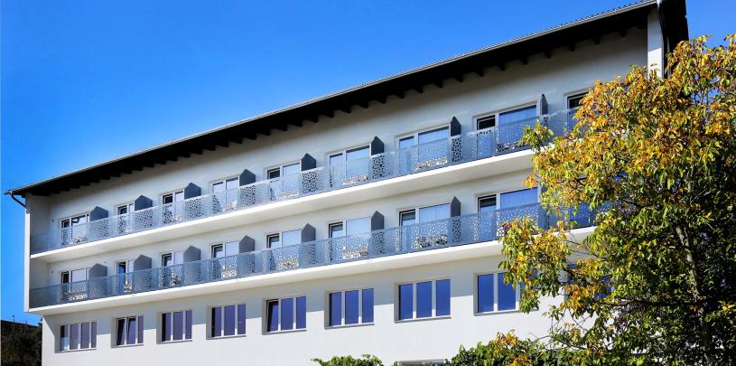 31142 F-Hotel Ansicht.jpg