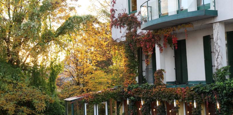 31152 Hotel Klaus Ansicht.jpg