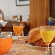 12682 Biker Hotel Tausendschön in der Pfalz 3.jpg
