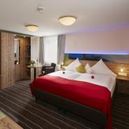 11411 Motorrad Hotel Sonne in der Schwäbischen Alb 2.jpg