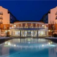 15751 Motorrad Hotel The Monarch in Niederbayern 2.jpg