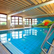  30389 eBike Landhotel Wittstaig Schwäbische Alb Pool.jpg