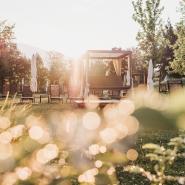 30794 Bike Hotel Rudolf Südtirol Garten.jpg