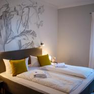 3045 Biker Schlosshotel Braunfels Westerwald Zimmer.jpg